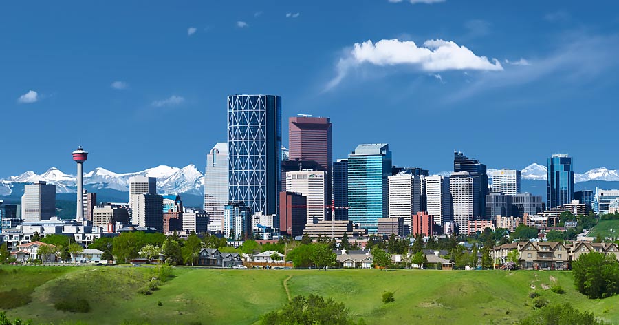 Calgary und Rocky Mountains Skyline Alberta Kanada